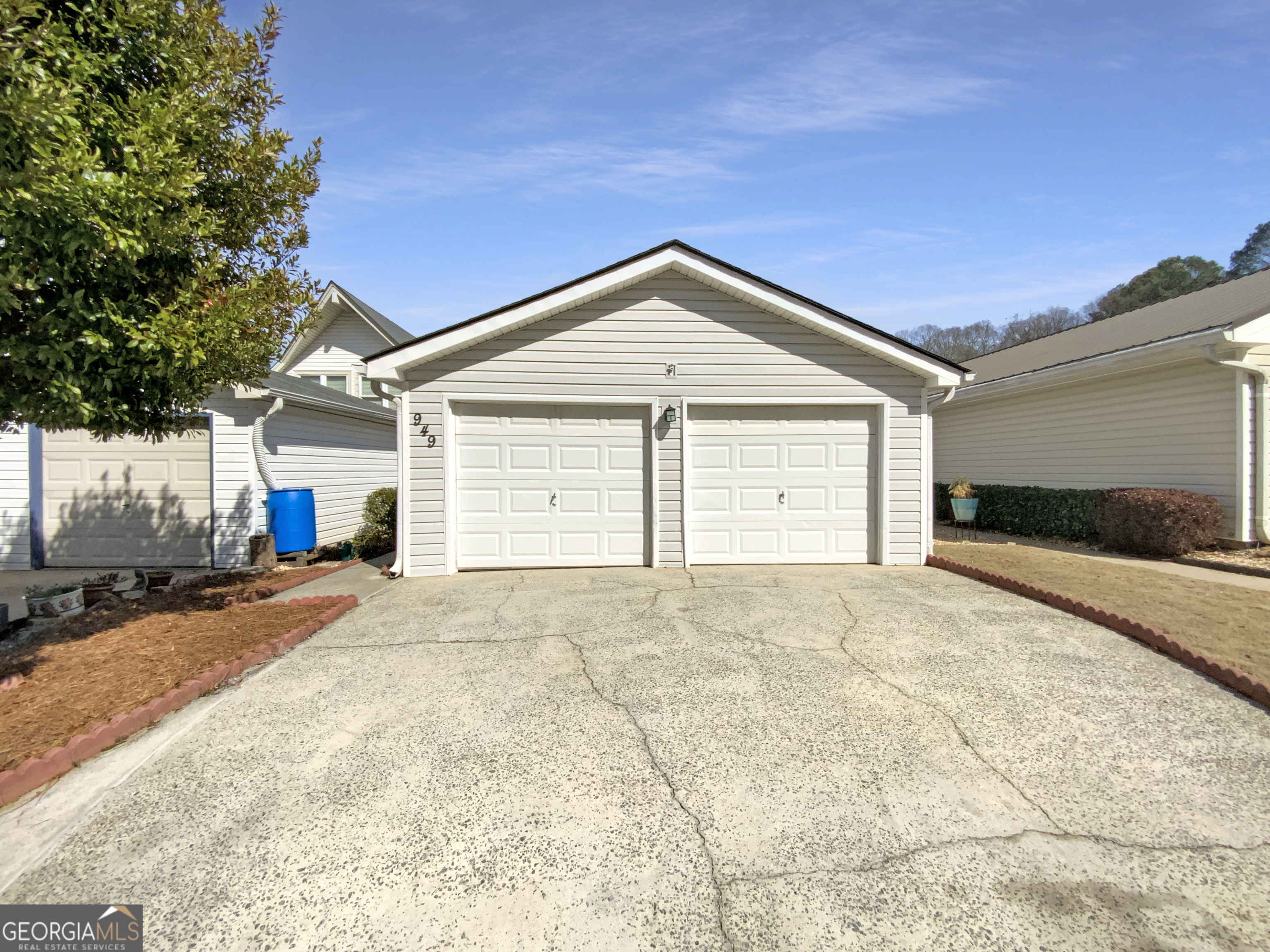 100-Day Home Warranty coverage available at closing.Welcome to this fabulous area! This home has Fresh Exterior Paint. A fireplace and a soft neutral color palette create a solid blank canvas for the living area. Step into the kitchen, complete with an eye catching stylish backsplash. You won't want to leave the serene primary suite, the perfect space to relax. The primary bathroom features plenty of under sink storage waiting for your home organization needs. Take it easy in the fenced in back yard. The covered sitting area makes it great for BBQs! Hurry, this won't last long!