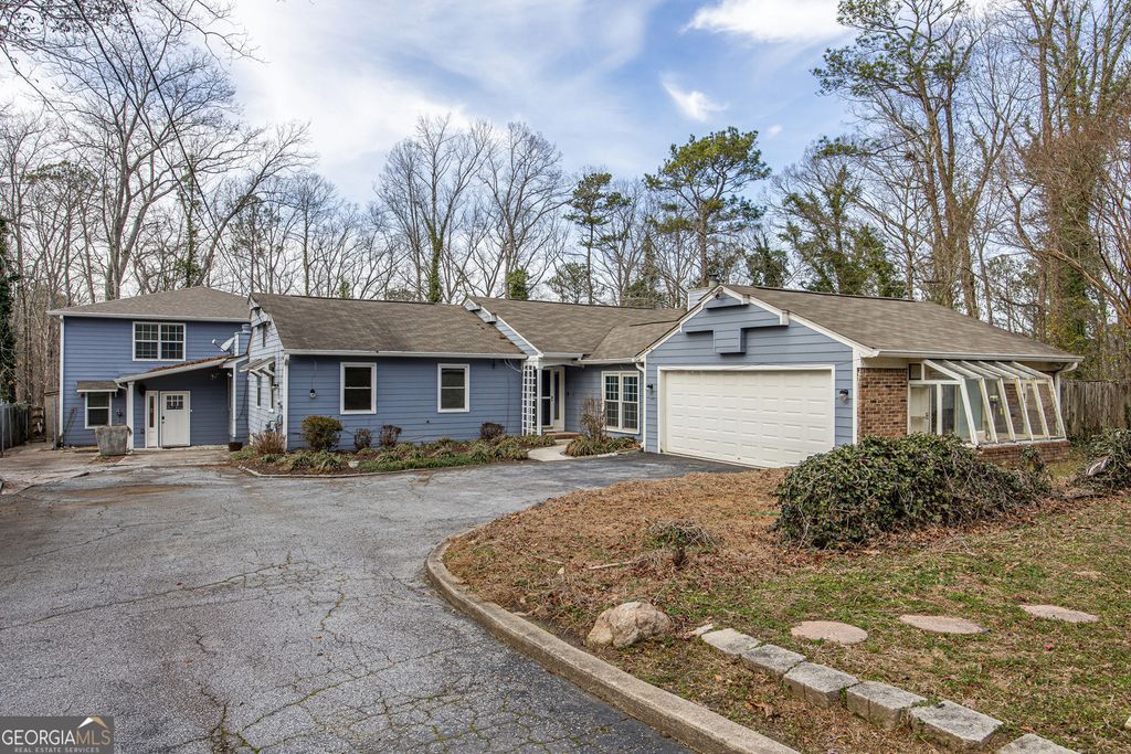 Photo of 971 Asborough Court, Lithonia, GA 30058 (MLS # 10695045)