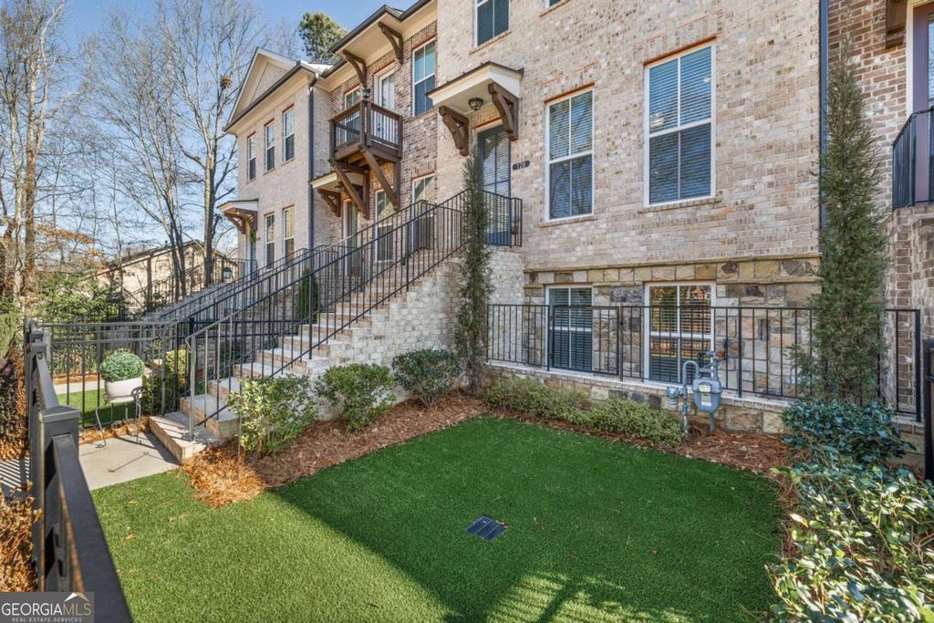 Photo of 128 Everley Walk, Alpharetta, GA 30009 (MLS # 10680418)