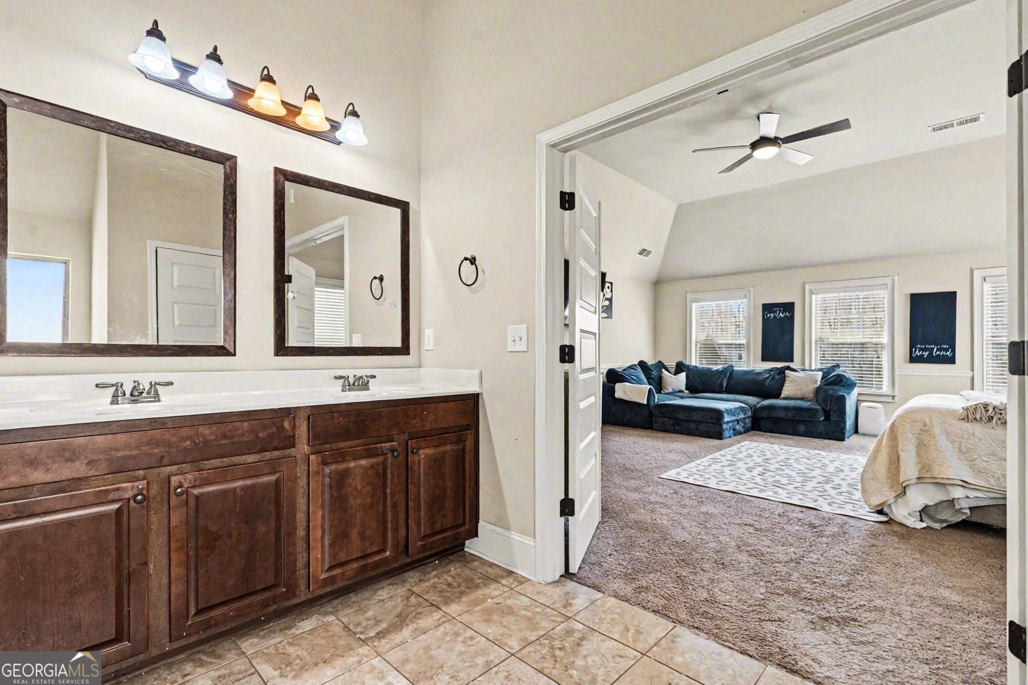 2011 Wentworth DR