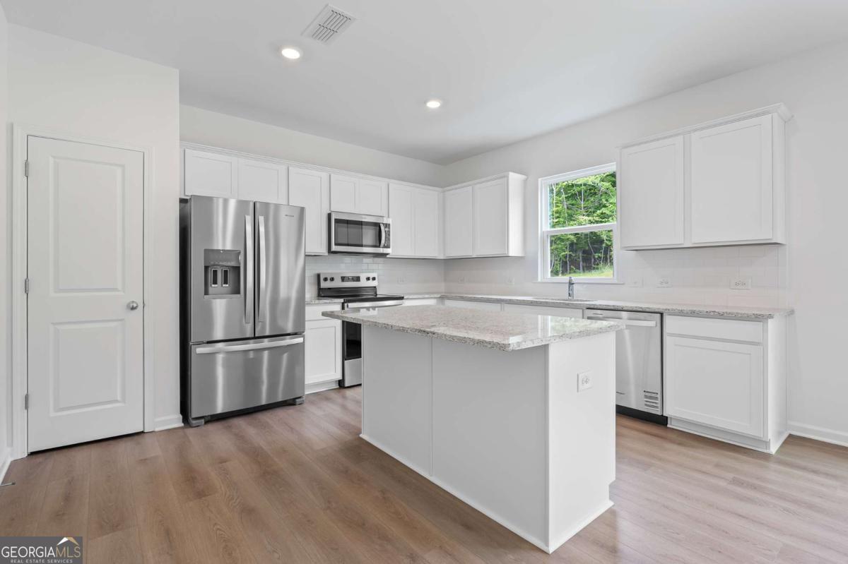 Avery Ridge - Residential