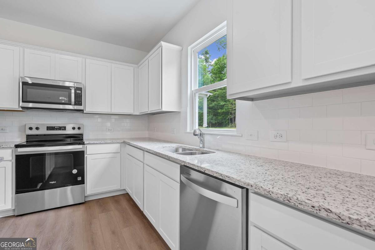 Avery Ridge - Residential