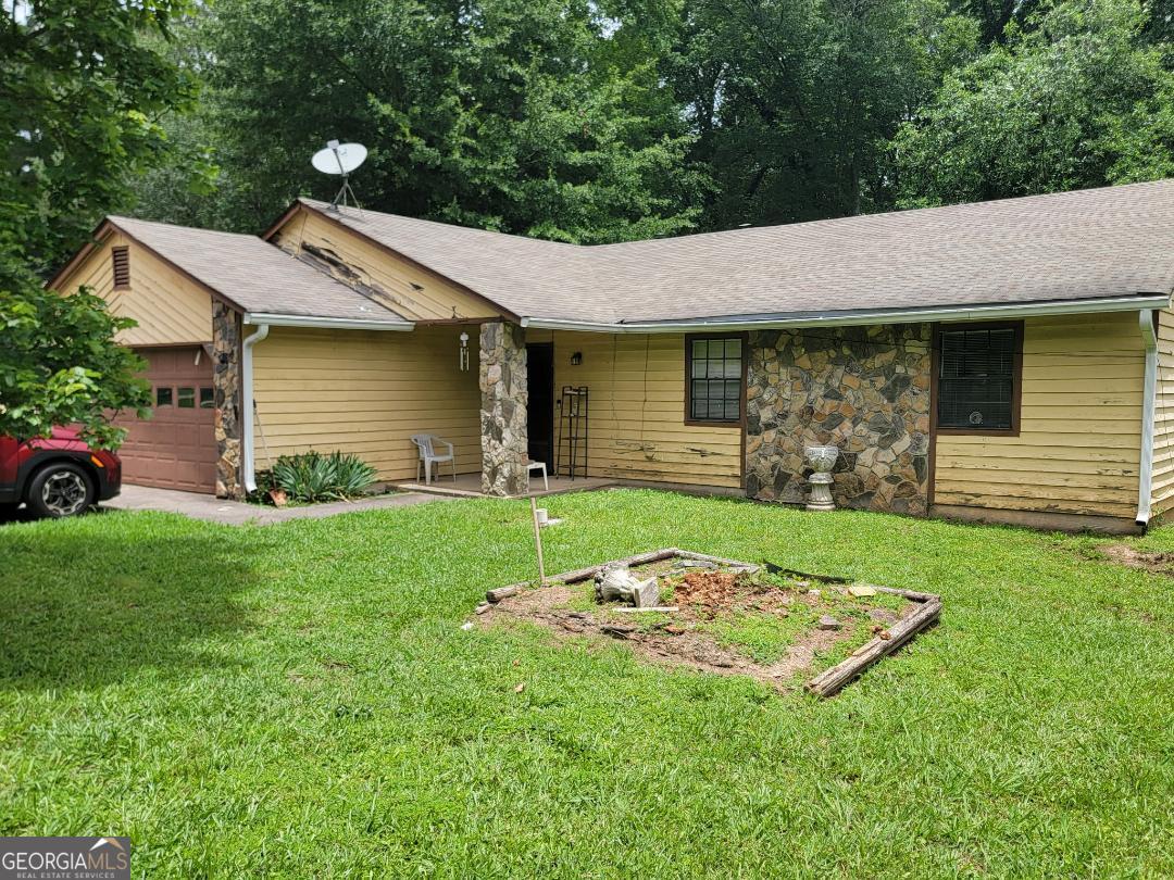 Investor Special or DIY Dream! 3-Bedroom, 2-Bath Home in Jonesboro, GA Opportunity knocks at 259 Independence Drive Jonesboro, GA! This 3-bedroom, 2-bathroom home is perfect for investors or buyers looking to add their personal touch. With TLC needed, this property has incredible potential to be transformed into a stunning home. Featuring a spacious layout, a cozy living area, and a large backyard, this home offers a solid foundation for your vision. Located in a well-established neighborhood near schools, shopping, and major highways, the location adds to its value. Bring your creativity and make this home shine! Sold as-is, this is the perfect fixer-upper for those looking to invest or renovate. Don't miss this great opportunity-schedule your showing today!