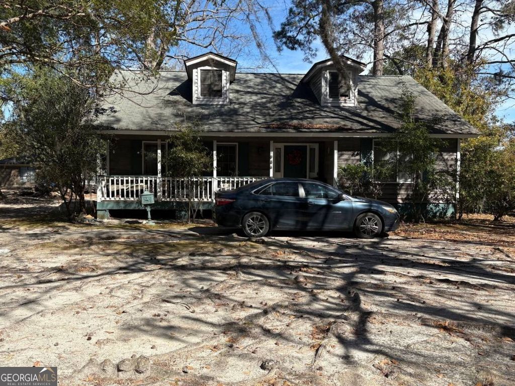 Photo of 135 Backshell Road, Savannah, GA 31404 (MLS # 10692489)