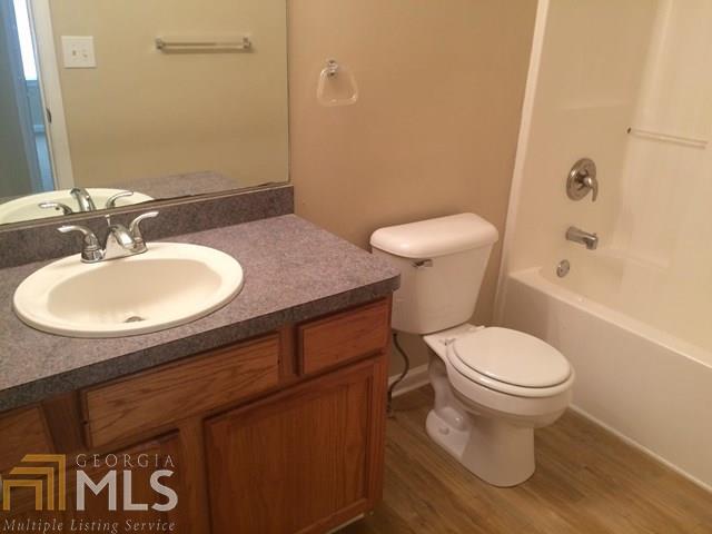 Overlook At Lake Ridge - Residential