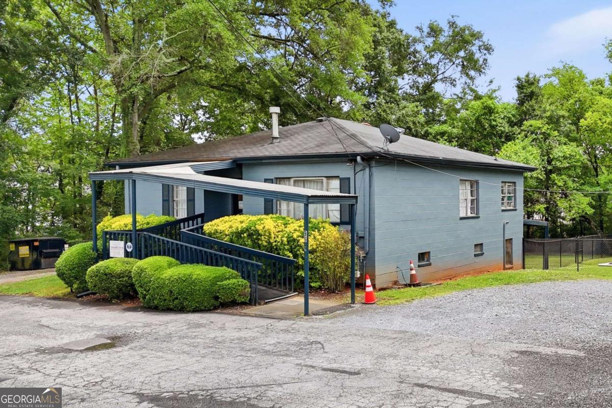 96 W Felton RD