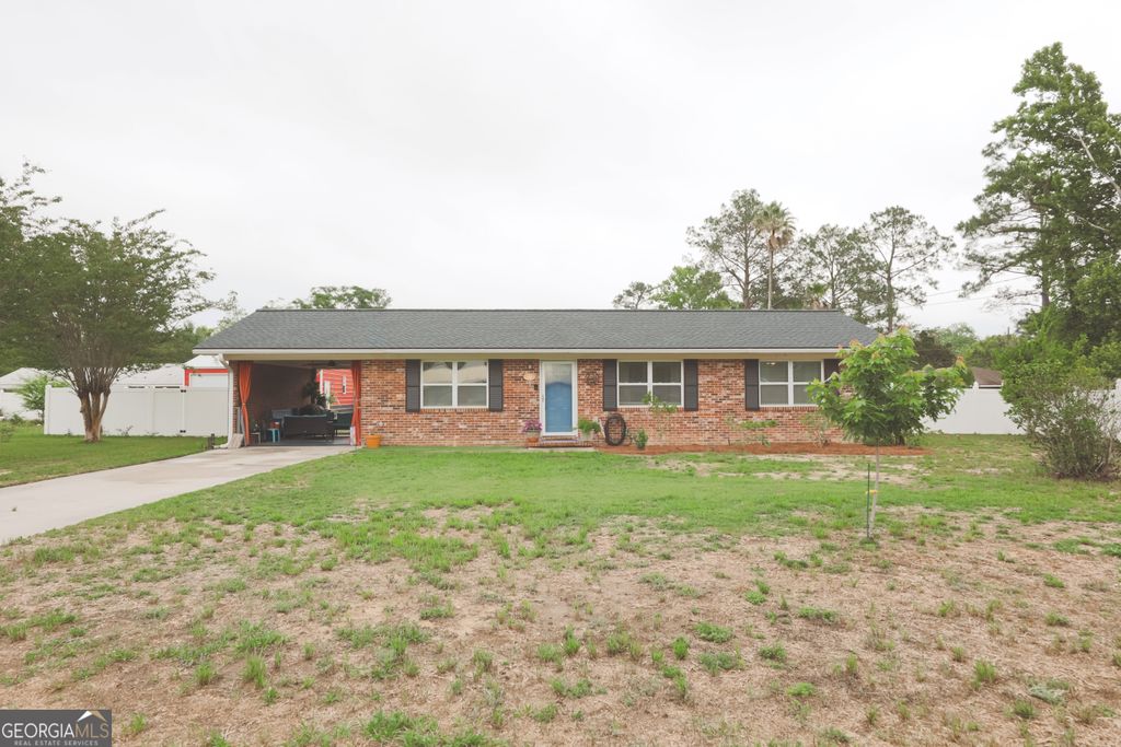 Photo of 106 Beaver Drive, Blackshear, GA 31516 (MLS # 10766099)