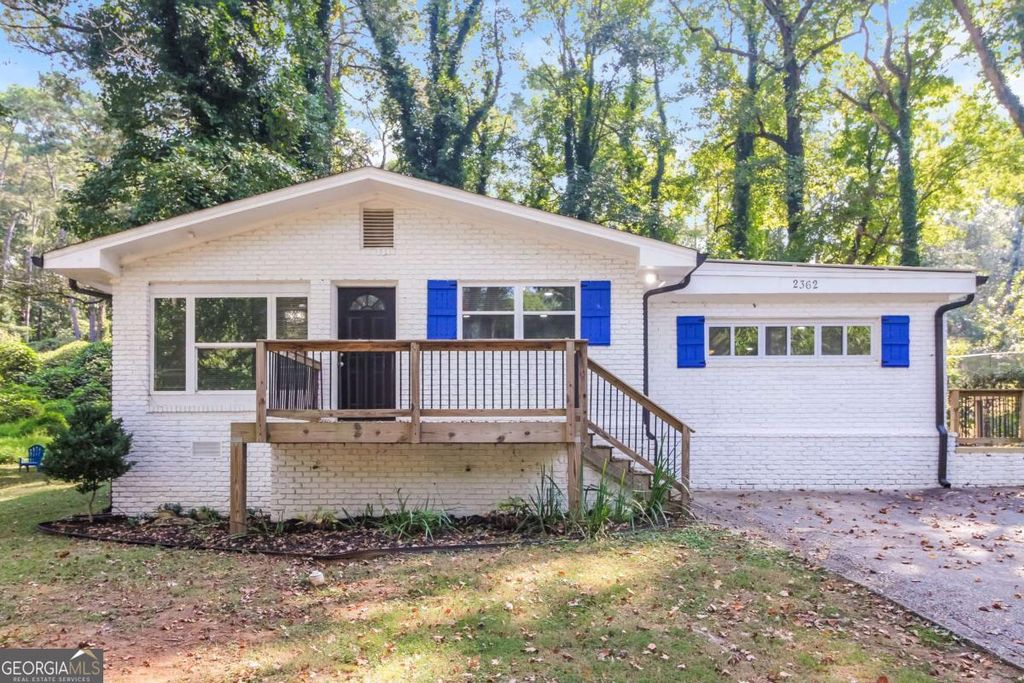Photo of 2362 Macon Drive SW, Atlanta, GA 30315 (MLS # 10705163)