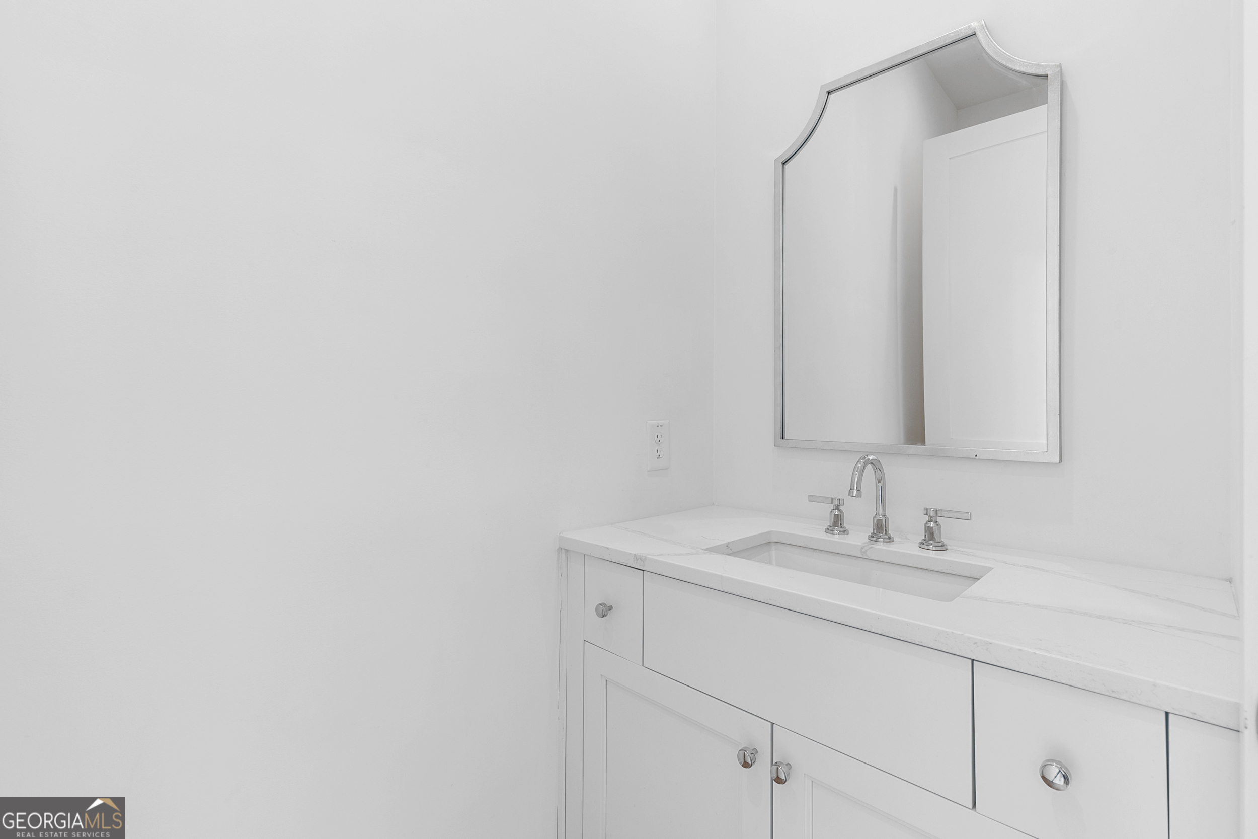 Fayetteville, Georgia 30214, United States, 2 Bedrooms Bedrooms, ,3 BathroomsBathrooms,Residential,Active,232566