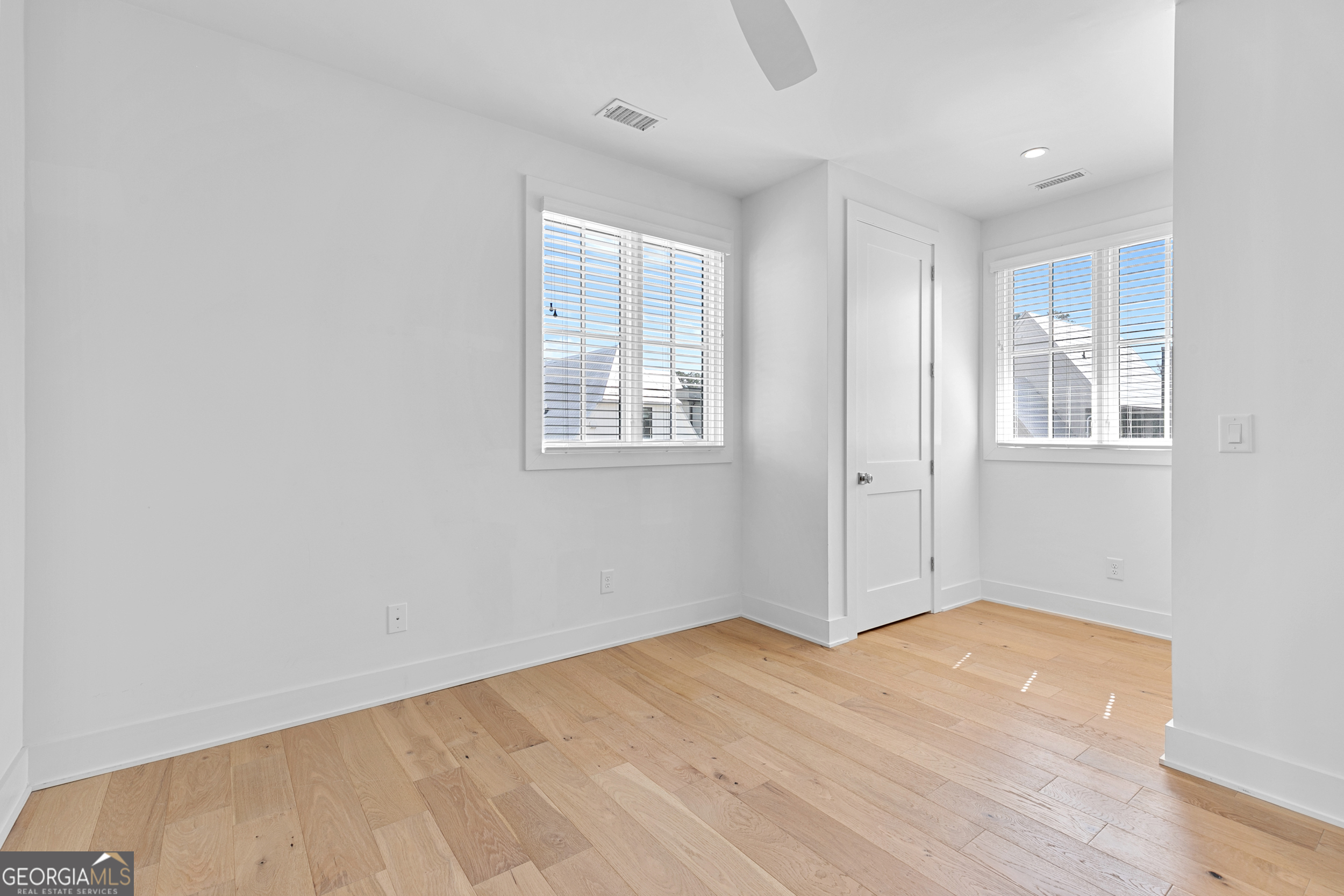 Fayetteville, Georgia 30214, United States, 2 Bedrooms Bedrooms, ,3 BathroomsBathrooms,Residential,Active,232566