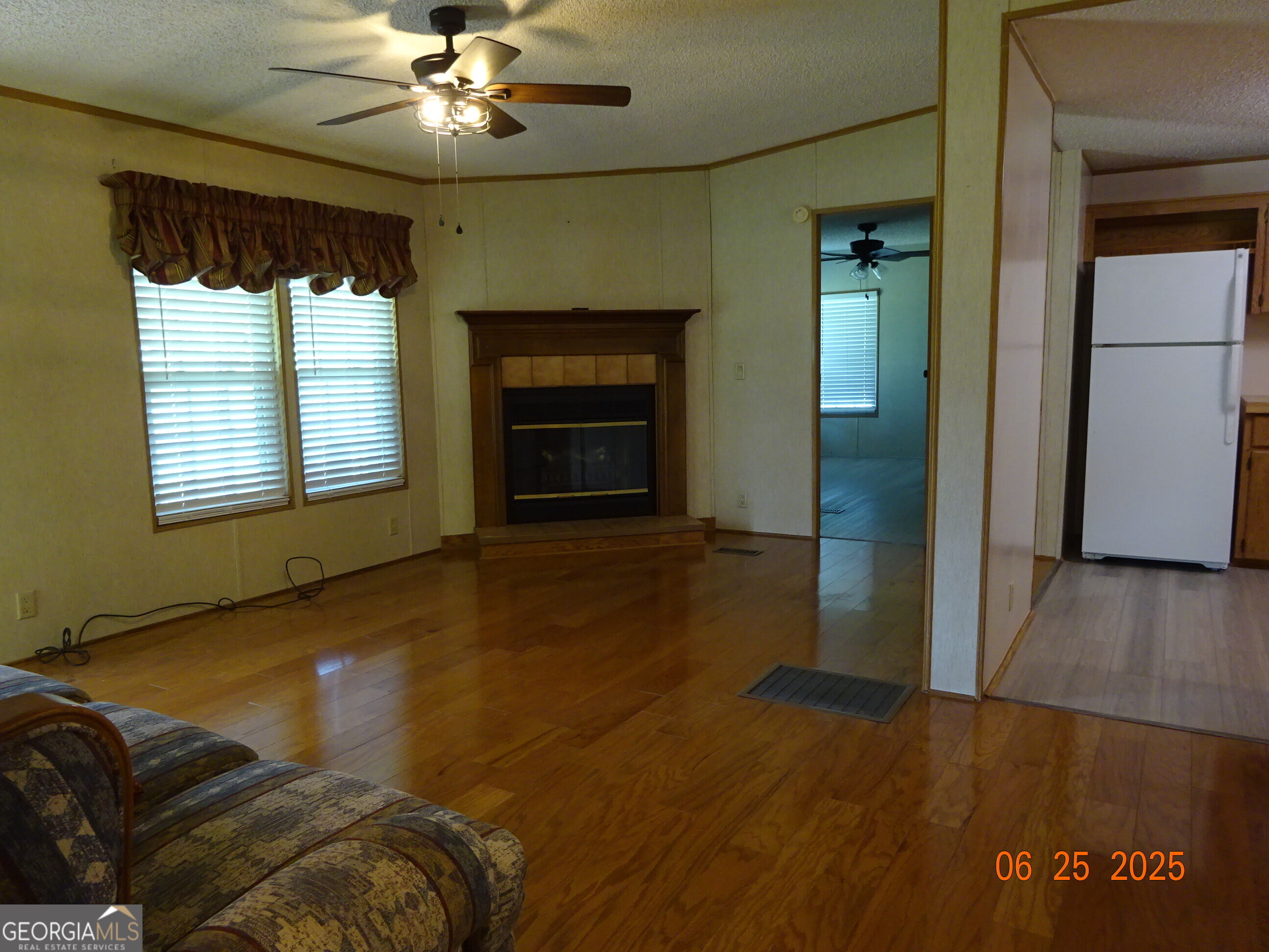 415 Burkhalter CIR