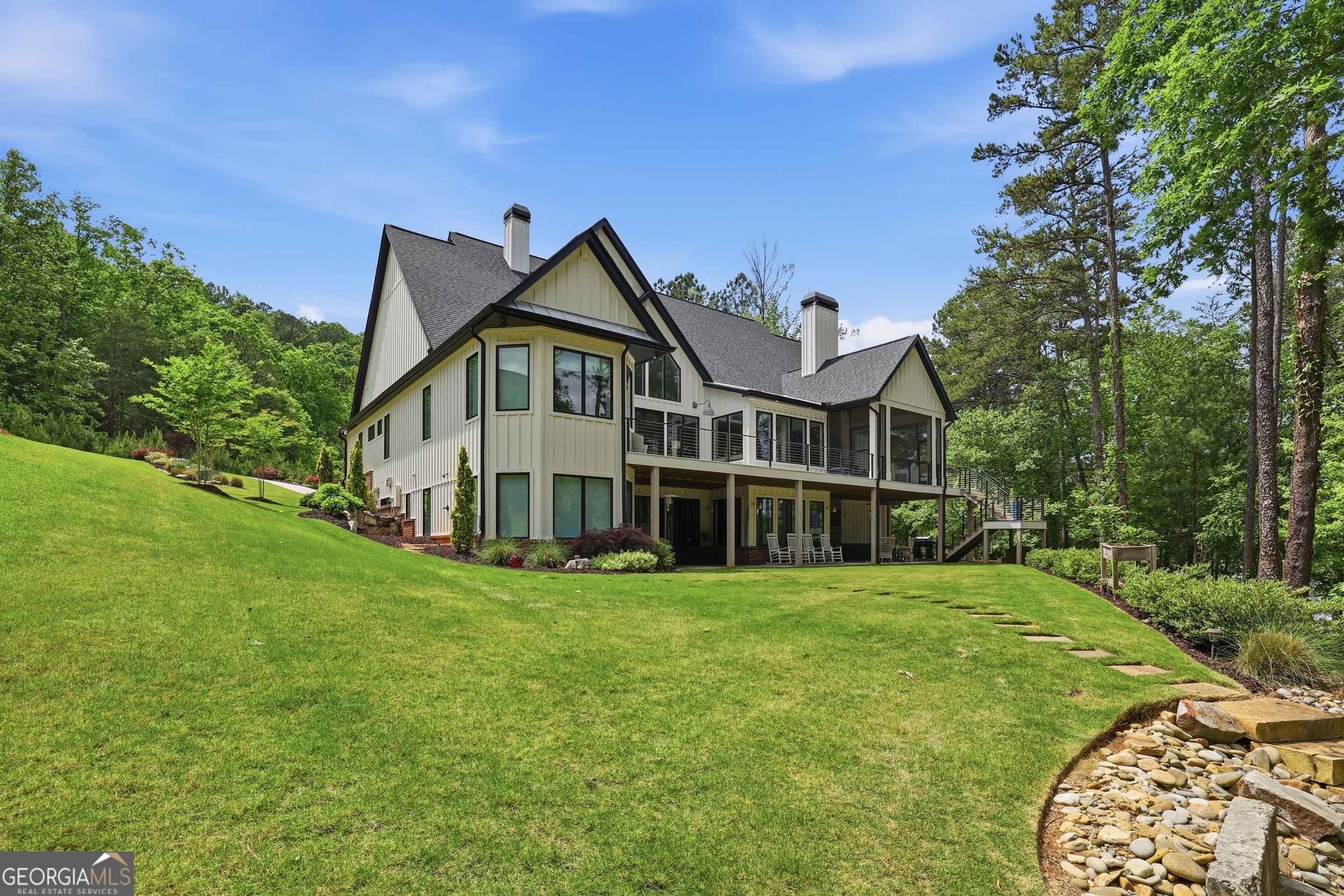 1198 N Edgewater TRL
