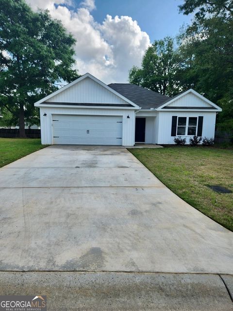 A home in Warner Robins