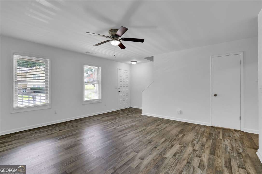 4520 Coopers Creek CIR SE