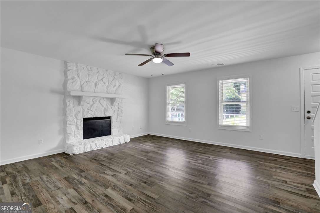 4520 Coopers Creek CIR SE