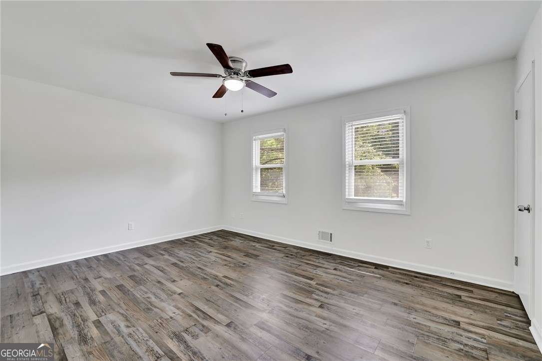 4520 Coopers Creek CIR SE