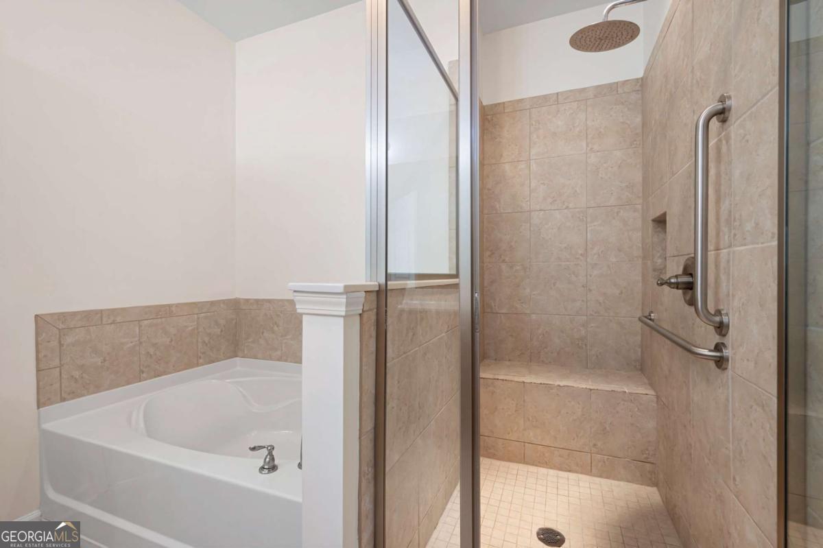 Grove Park Condos - Residential