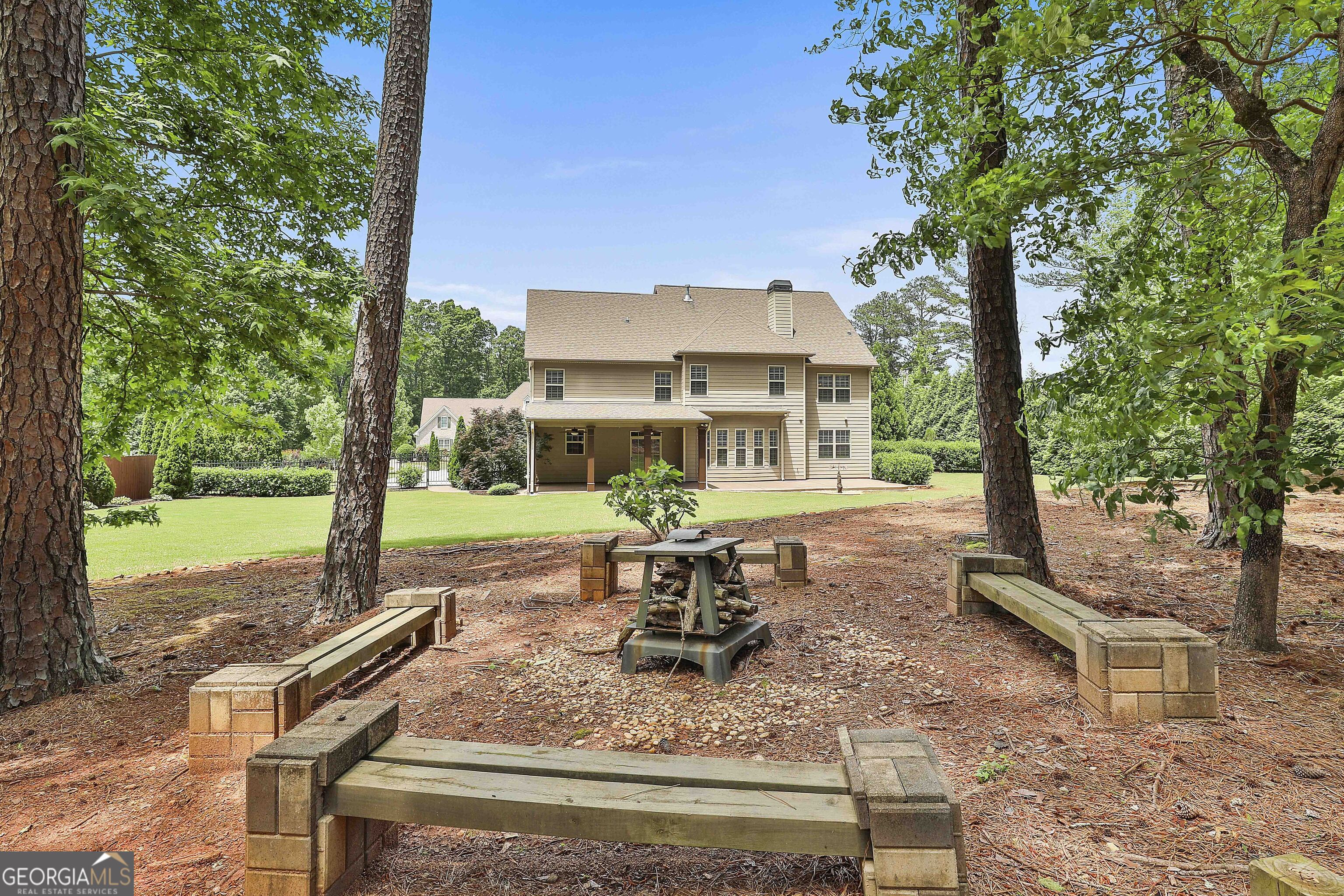 Peachtree City, Georgia 30269, United States, 6 Bedrooms Bedrooms, ,4 BathroomsBathrooms,Residential,Active,133593