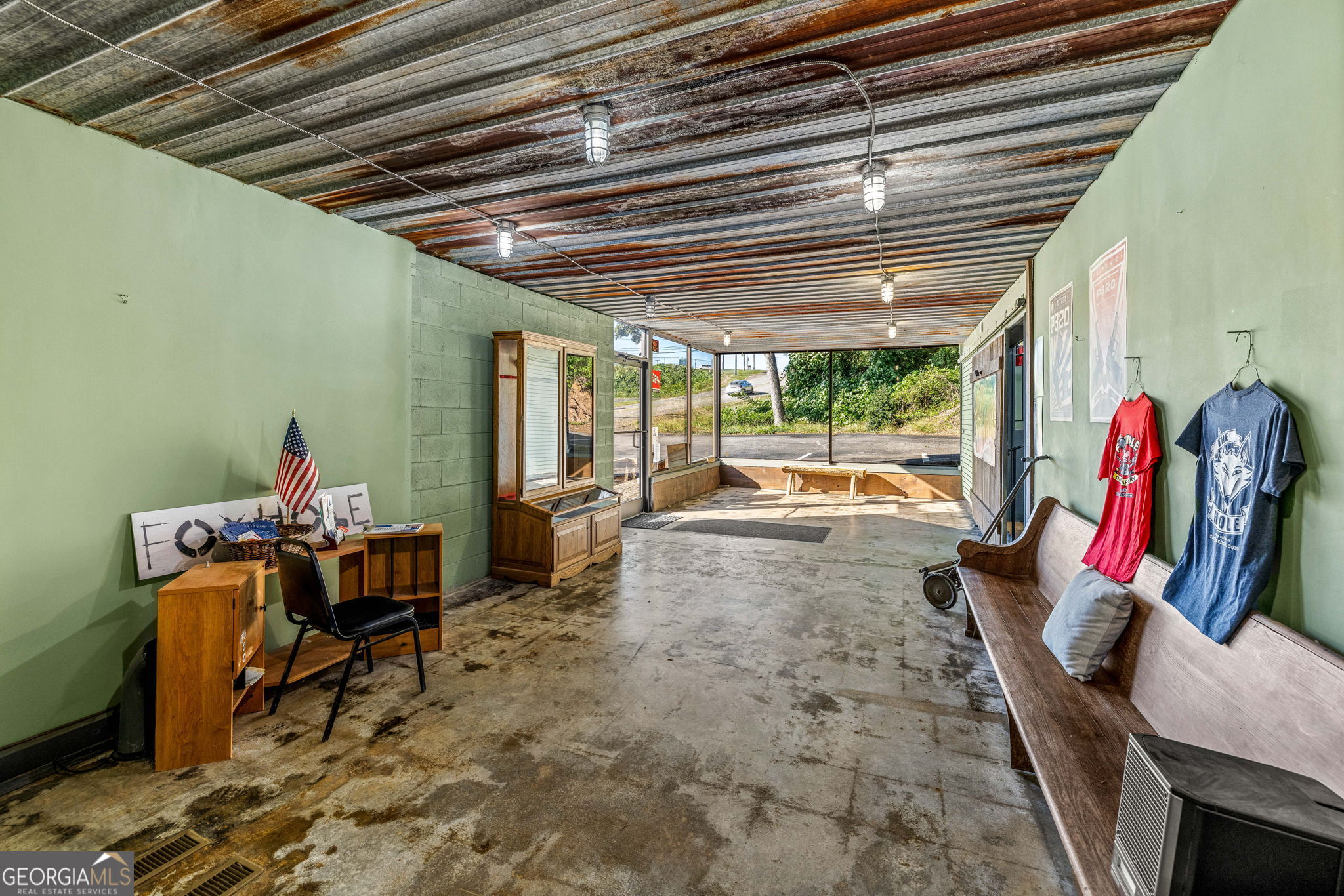 None - Commercial Lease