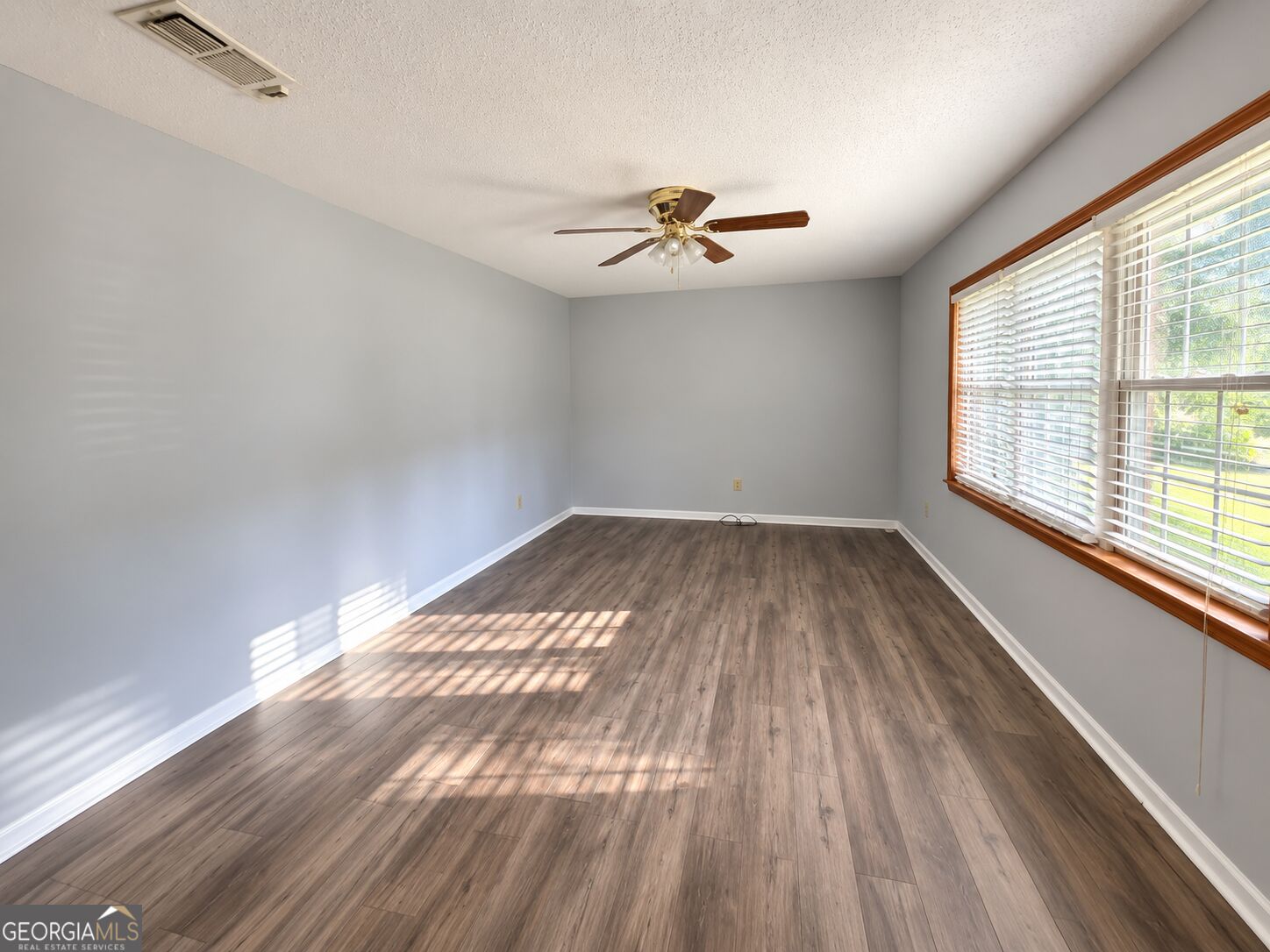 2802 Leawood CT