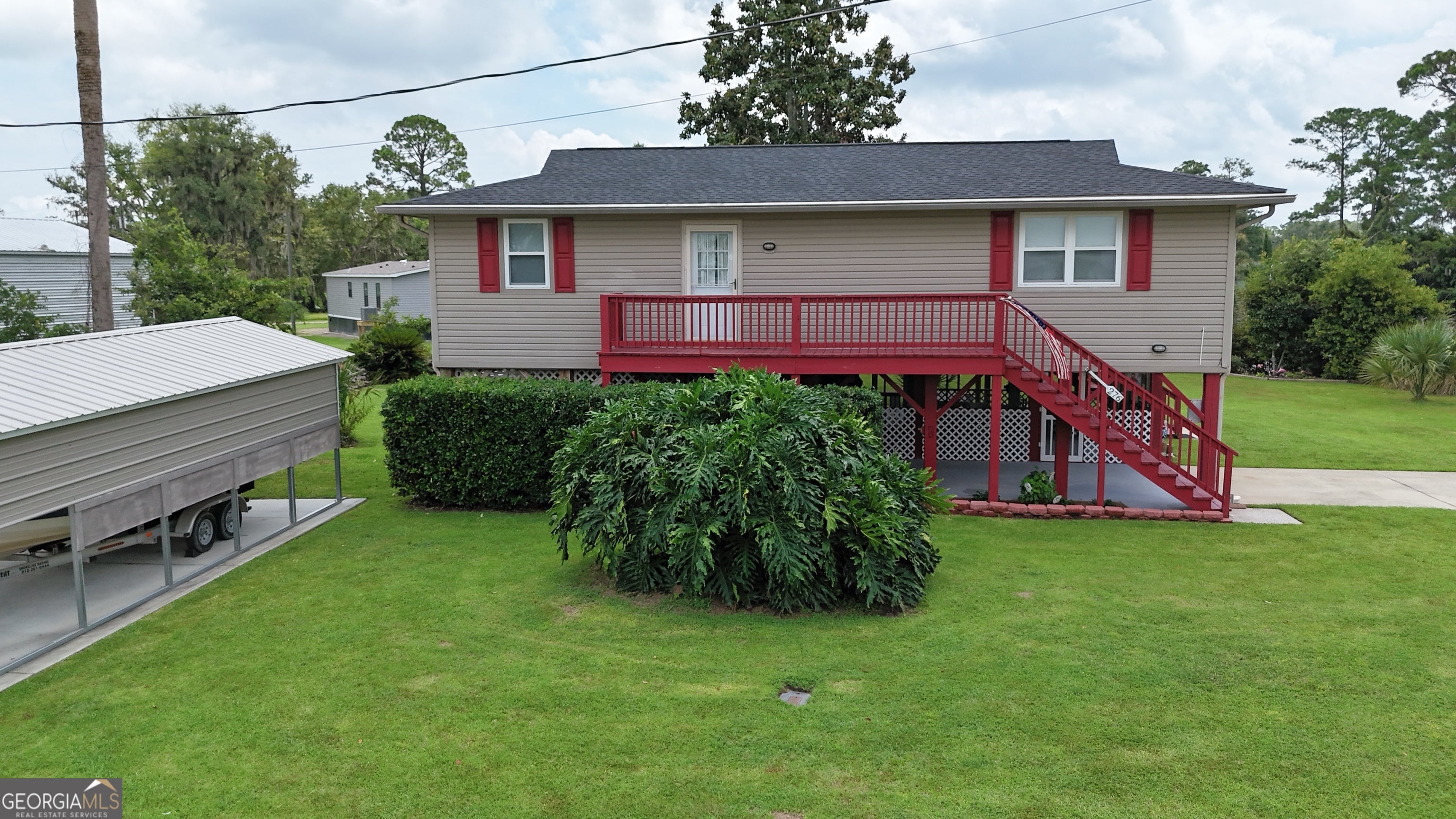 276 Circle DR