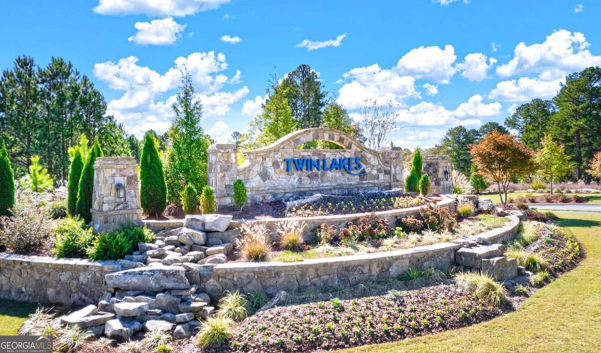 326 Murray Lane 2557