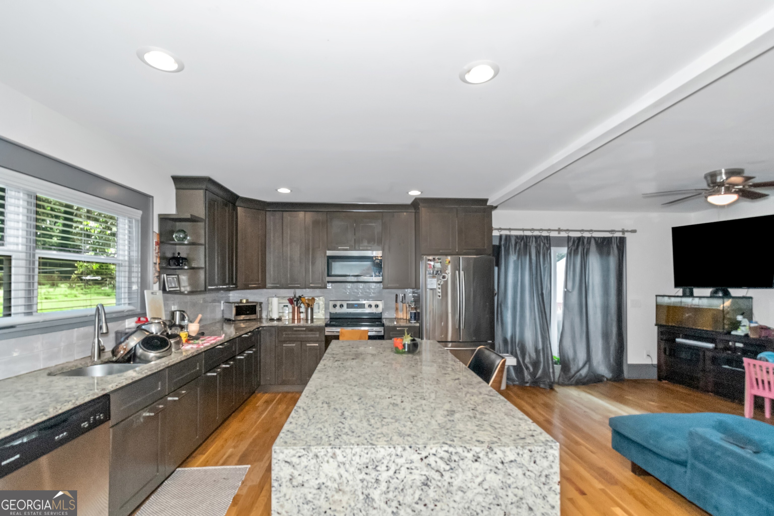 Atlanta, Georgia 30311, United States, 5 Bedrooms Bedrooms, ,4 BathroomsBathrooms,Residential,Active,40254