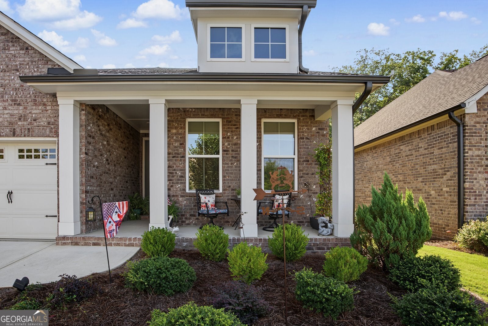 308 Carriage Glen LN