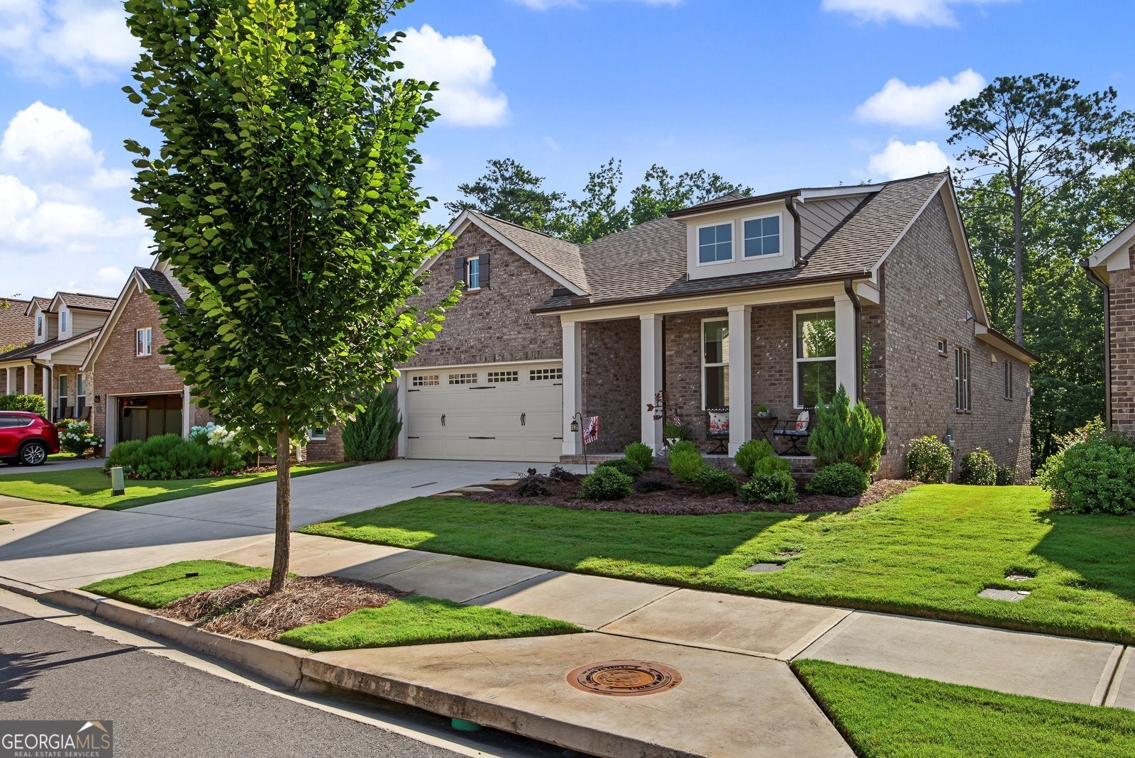 308 Carriage Glen LN