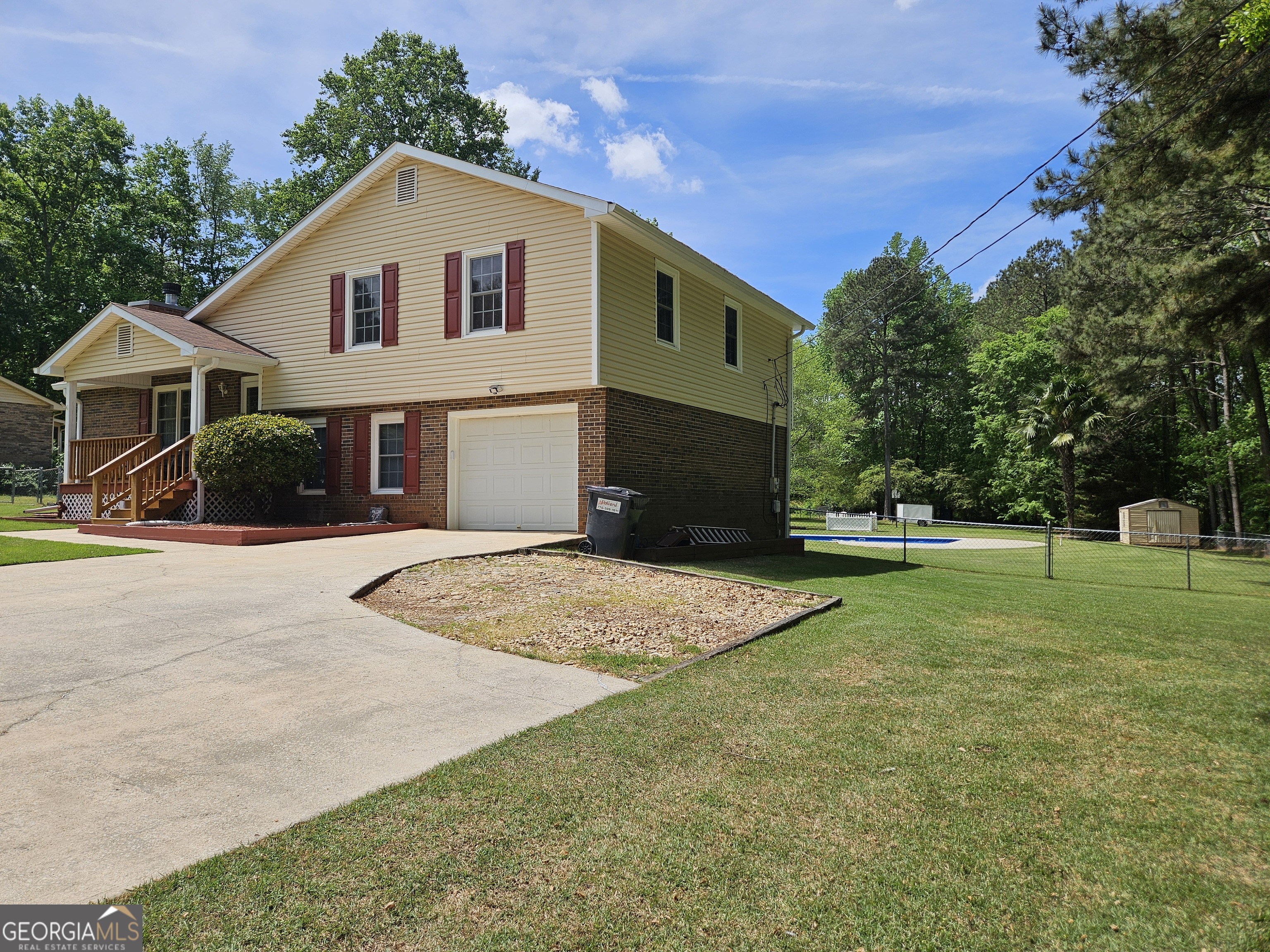 208 Ebenezer Church RD