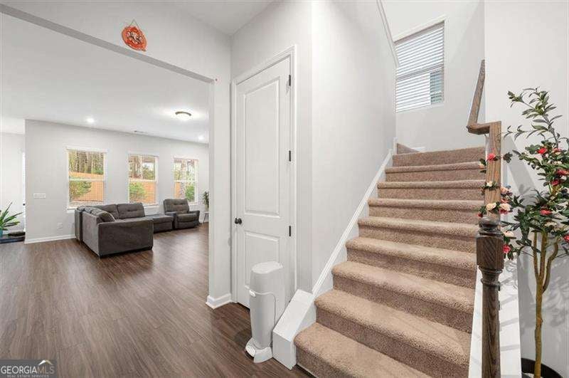 253 Birchwood Row
