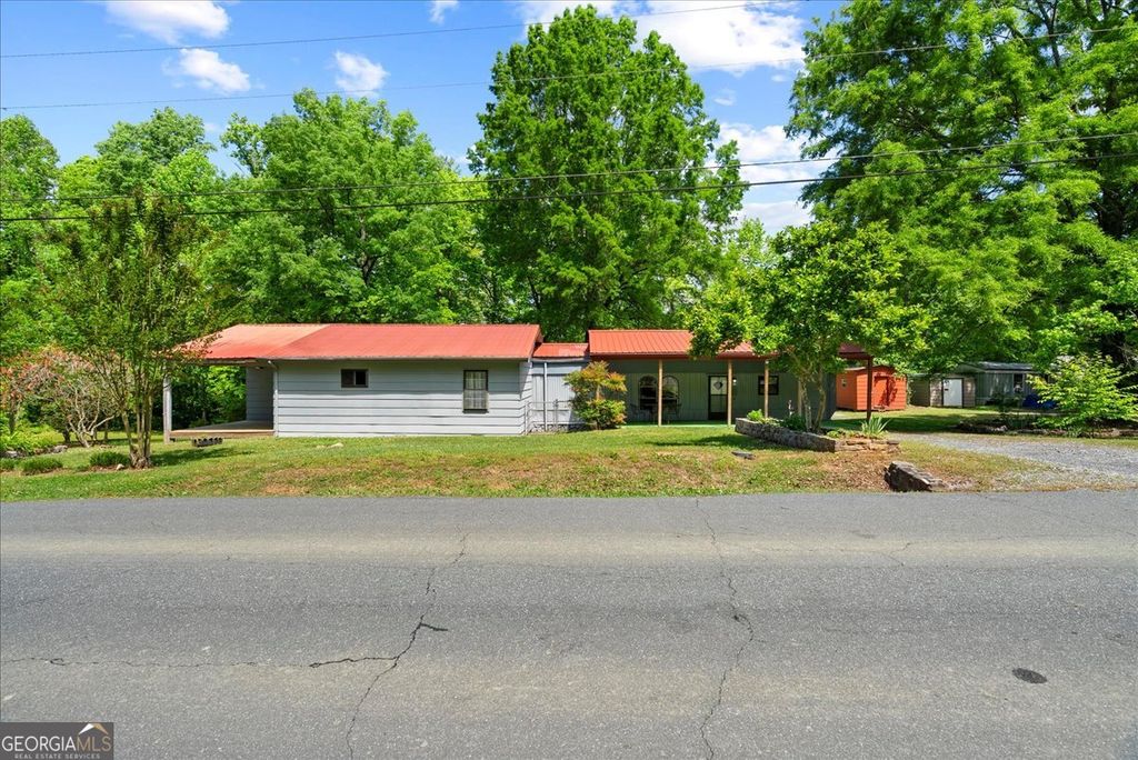 Photo of 207 Carol Joyce Drive SE, Dalton, GA 30721 (MLS # 10753404)