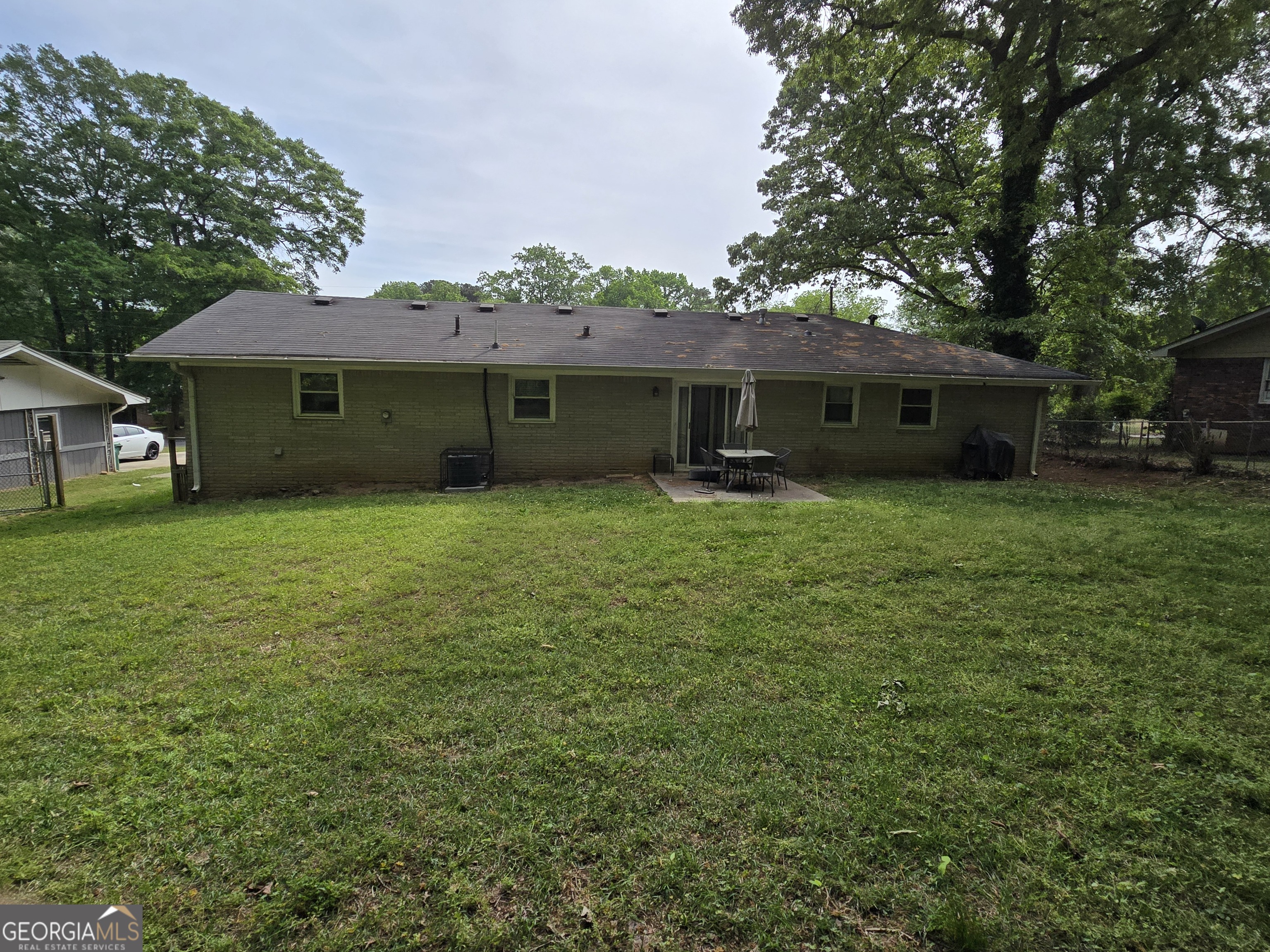 2717 Hutch DR