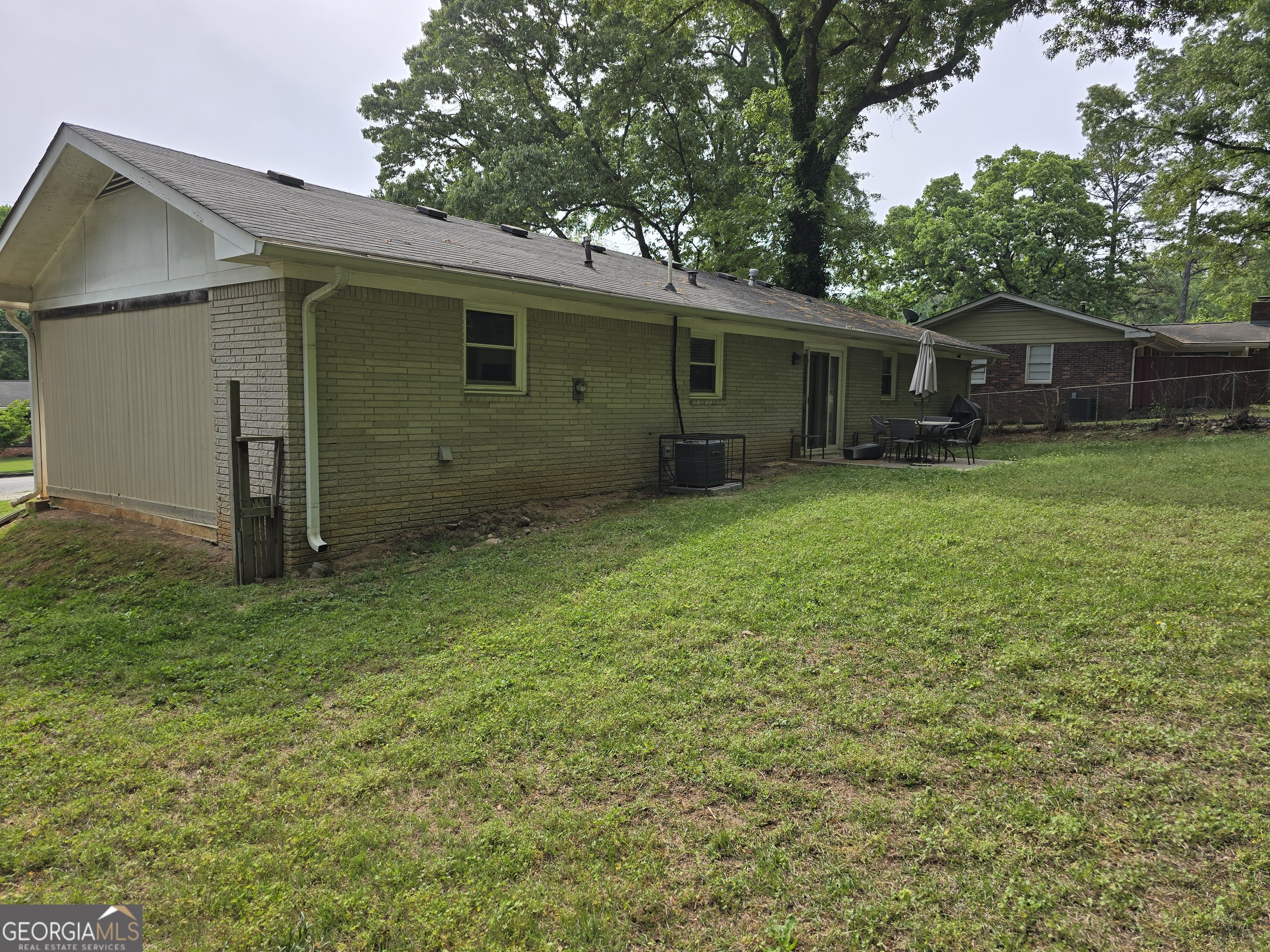 2717 Hutch DR