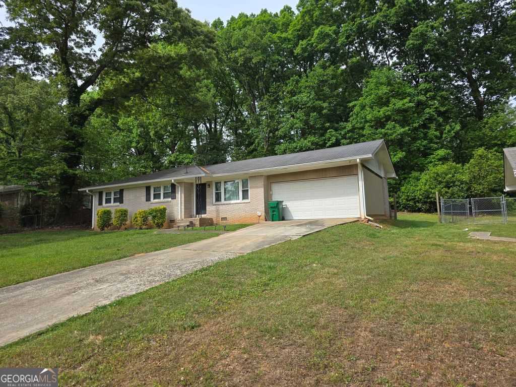 Photo of 2717 Hutch Drive, Decatur, GA 30034 (MLS # 10771390)