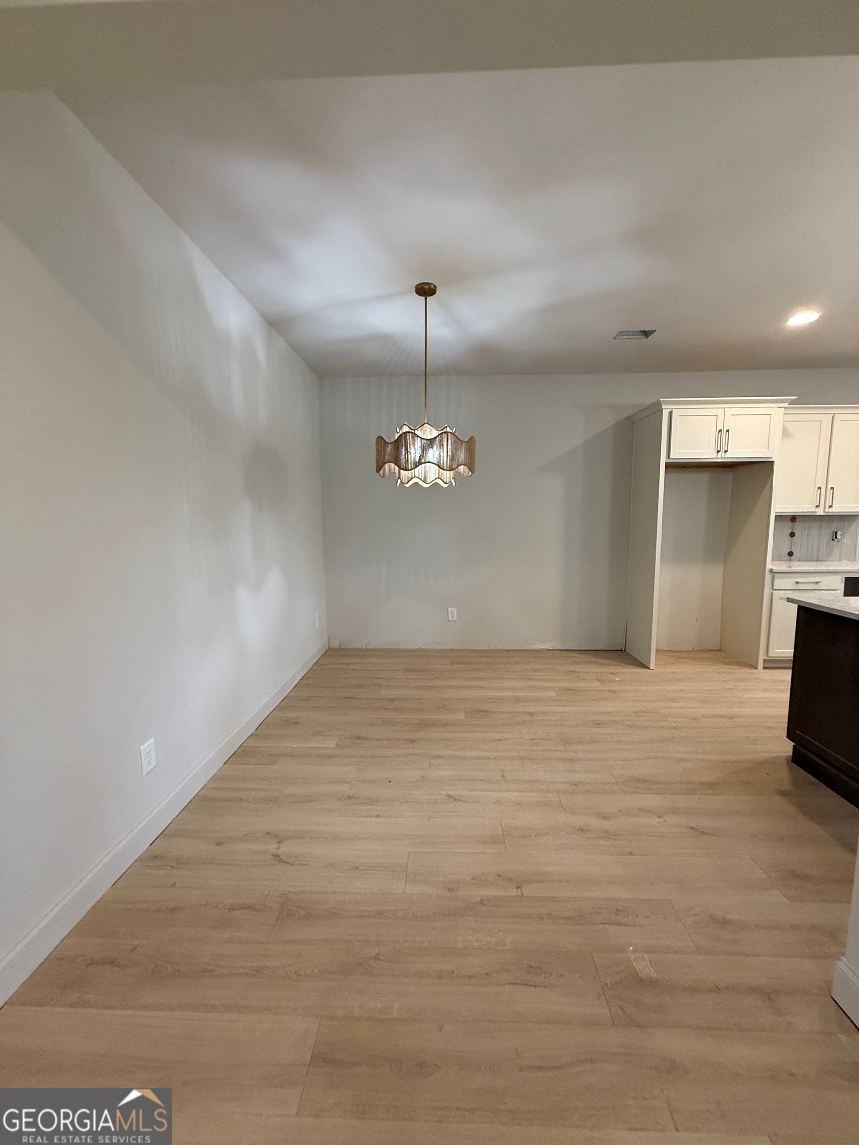 1111 Madison Hills DR