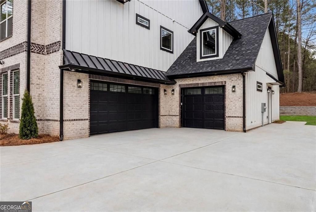 99 Beech Creek CIR