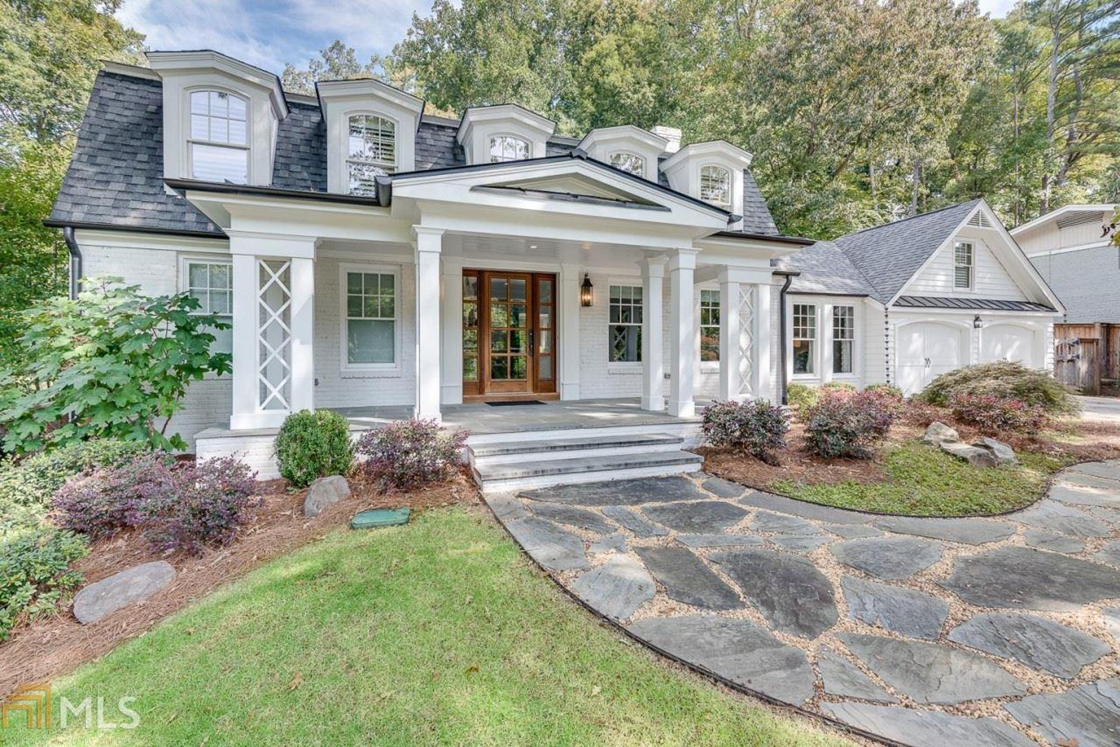 Very rare opportunity to own a truly Breathtaking Extraordinary Fully Renovated Custom Masterpiece on one of Oak Groves most sought after streets. This magnificently designed and artfully crafted home features the very best of materials and workmanship. It is rich in texture with expansive rooms for your every need. A true show stopping home boasts high level finishes, including iron doors and windows overlooking charmed filled yard, exquisite gourmet chef's kitchen, top of the line appliances. An abundance of architectural detail. With multiple kitchens, living areas, unmatched attention to detail and quality with plenty of room for everyone, this home will lure you in for all seasons.