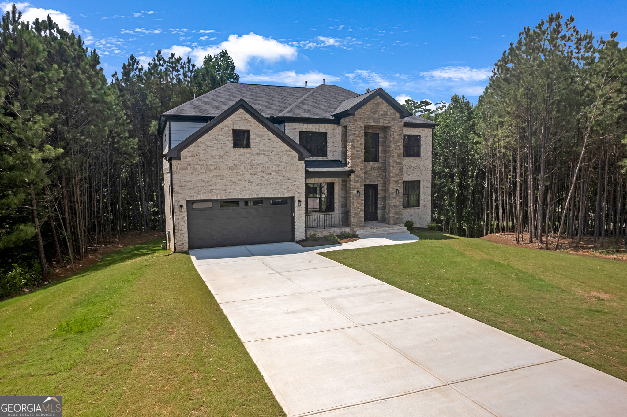 225 Valerie CIR