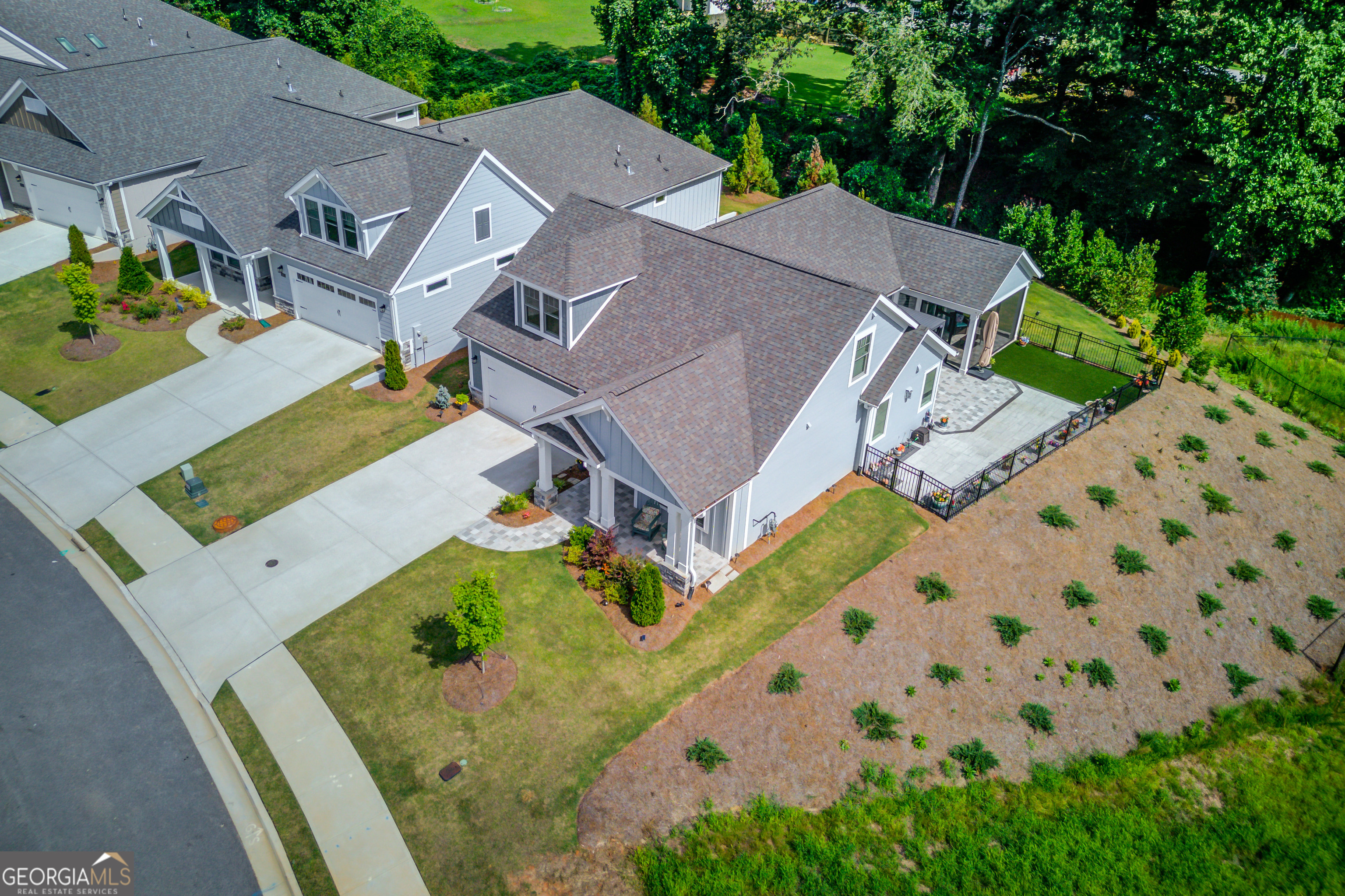 3492 Fishpond CIR