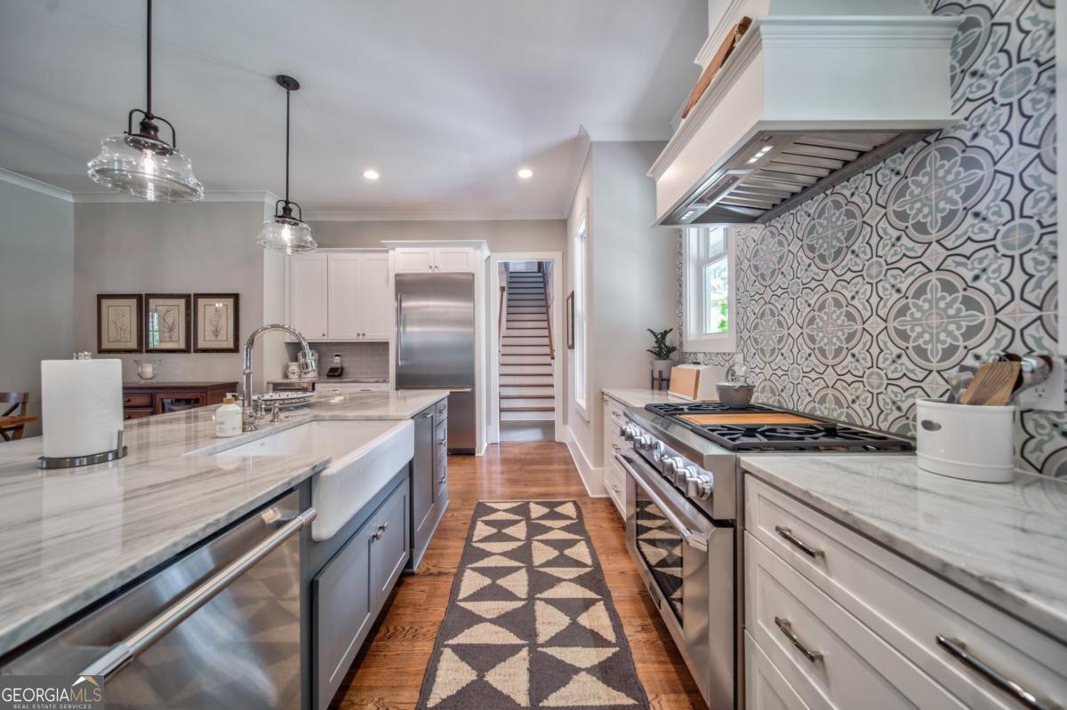 Vaughn Estates - Residential