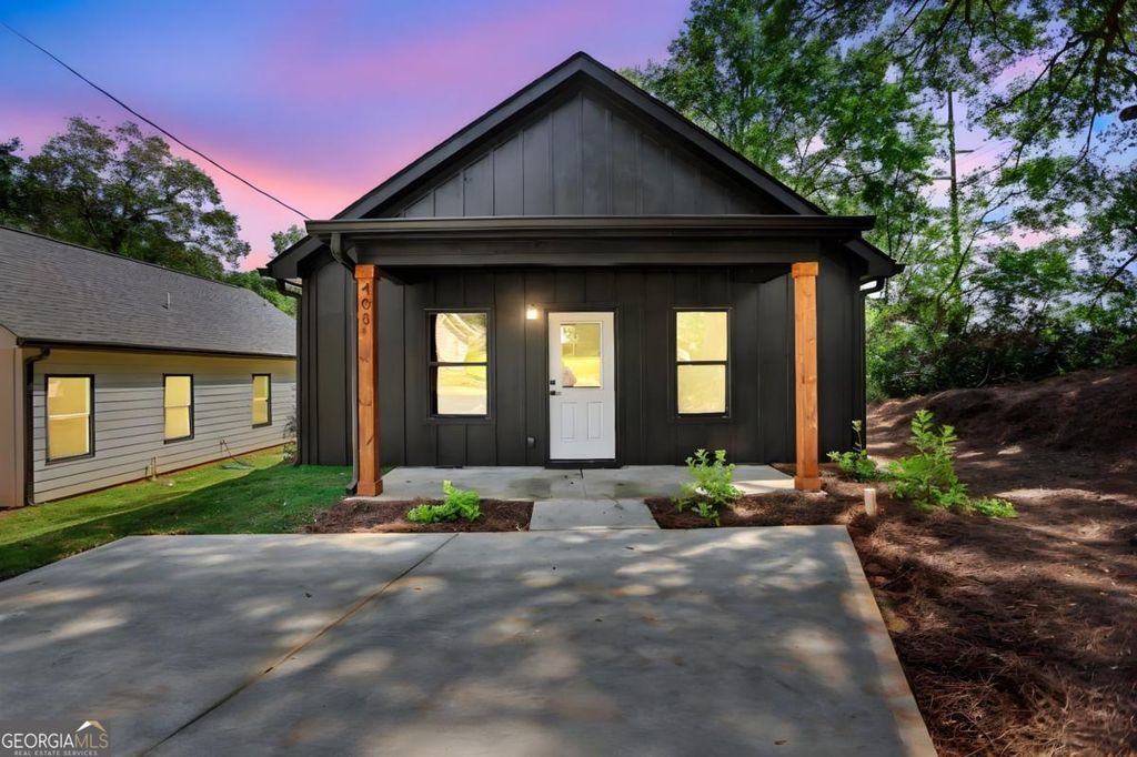 Photo of 408 Poplar Street, Hogansville, GA 30230 (MLS # 10674784)