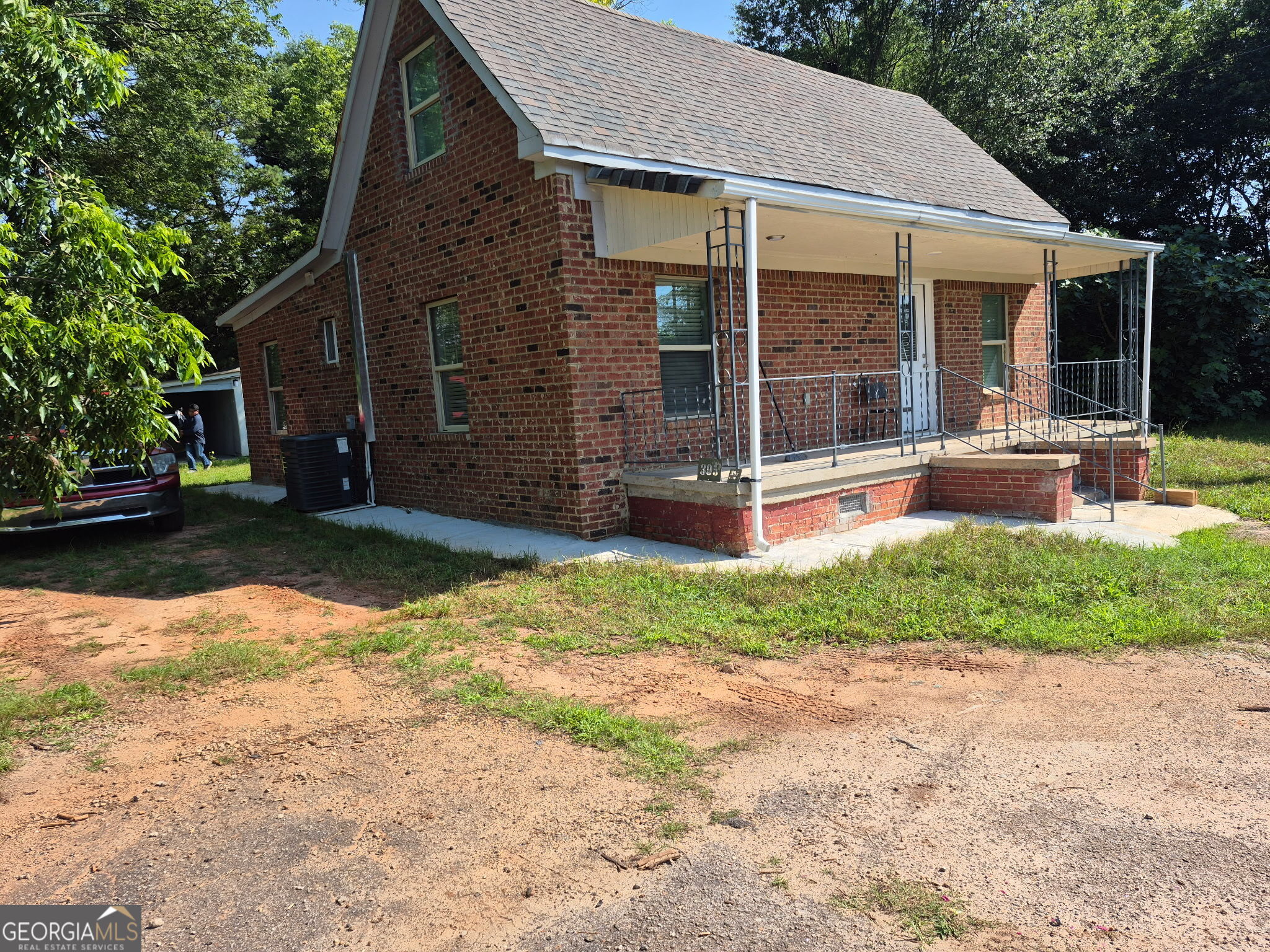 Come check out this newly updated home. Seller will do owner financing with 20% down. Sold as is condition