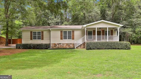 A home in Newnan