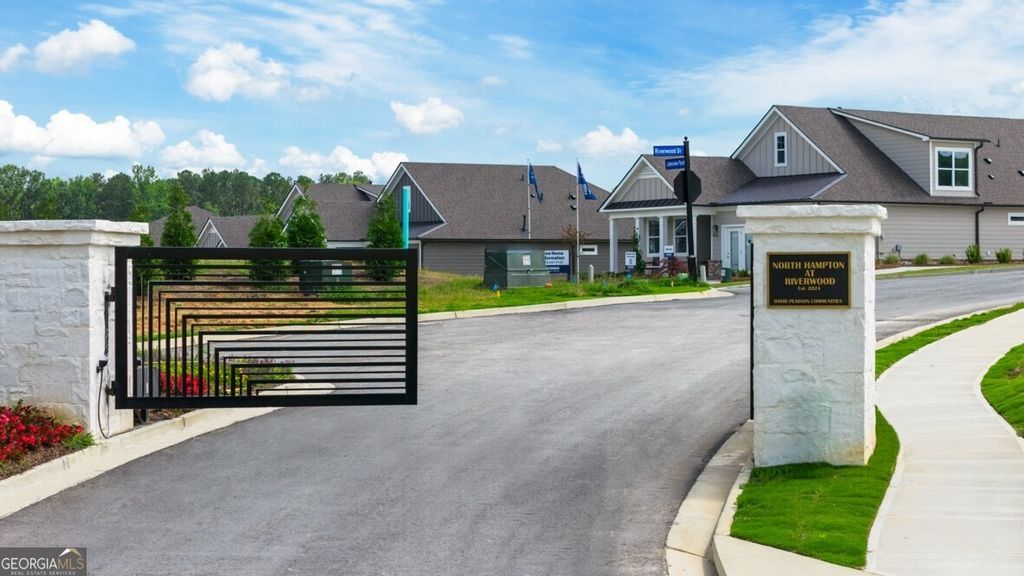 Photo of 92 Lakeview Point, Dallas, GA 30157 (MLS # 10710045)