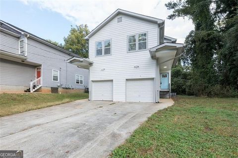 Photo of 2027 LOIS Place NW #UNIT B, Atlanta, GA 30318 (MLS # 10636578)