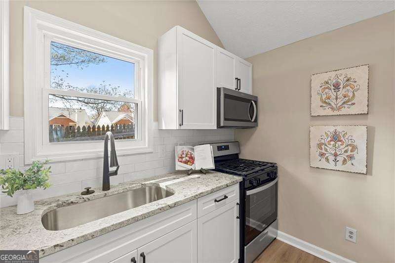 1914 Brittania CIR