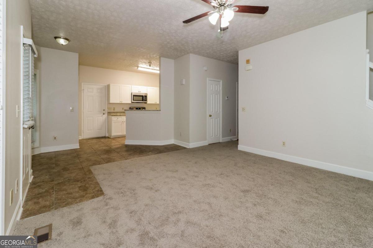 5526 Chestnut Creek LN