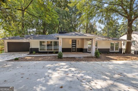 Photo of 621 Hammond Drive, Atlanta, GA 30328 (MLS # 10608063)