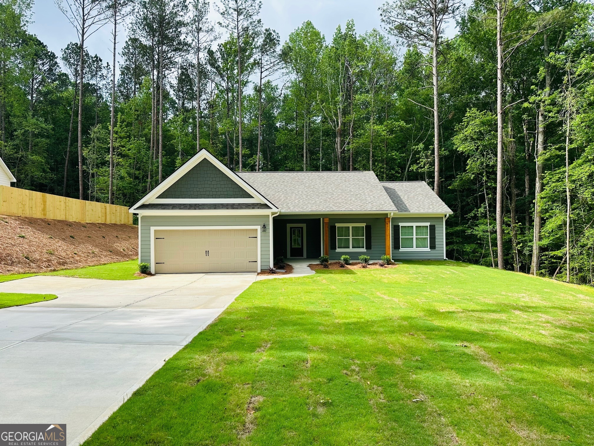 105 Patterson DR